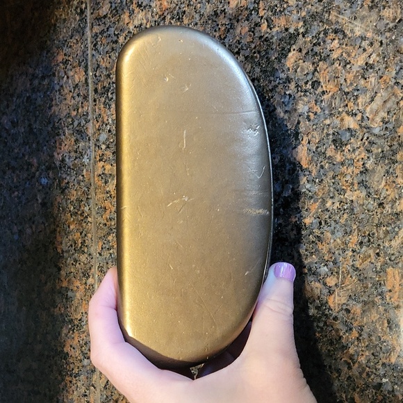 GUCCI Sunglasses with Case - Picture 9 of 9